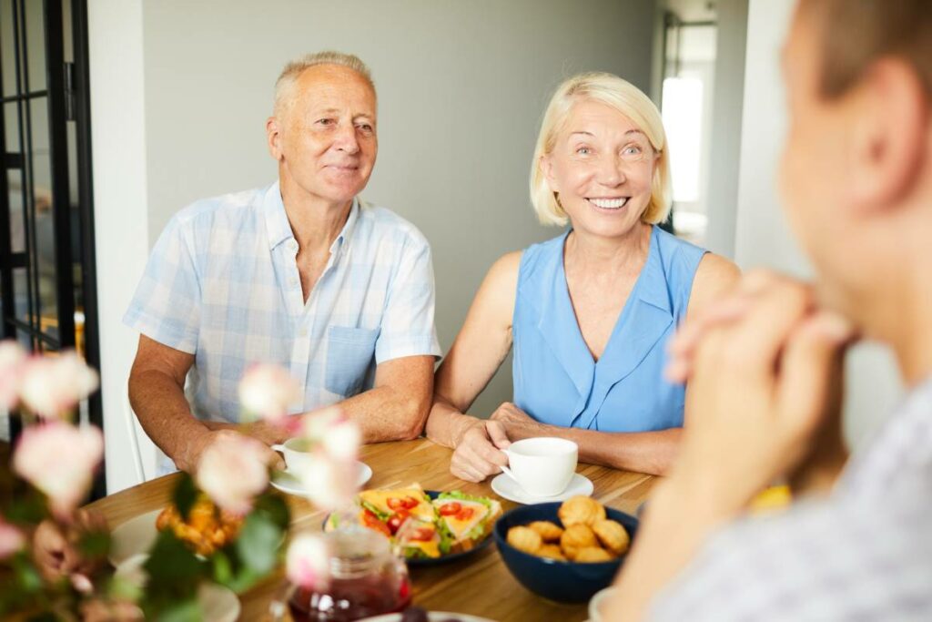 Known Memory Care | Seniors enjoying a meal
